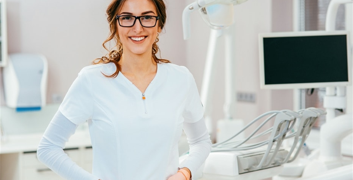 Beruf der Dentalhygienikerin/Zahnmedizinischen...