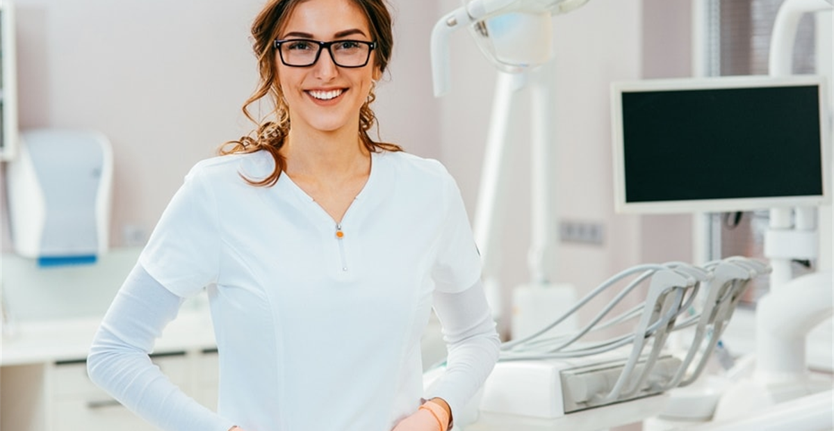 Beruf der Dentalhygienikerin/Zahnmedizinischen Fachangestellten (ZMF)